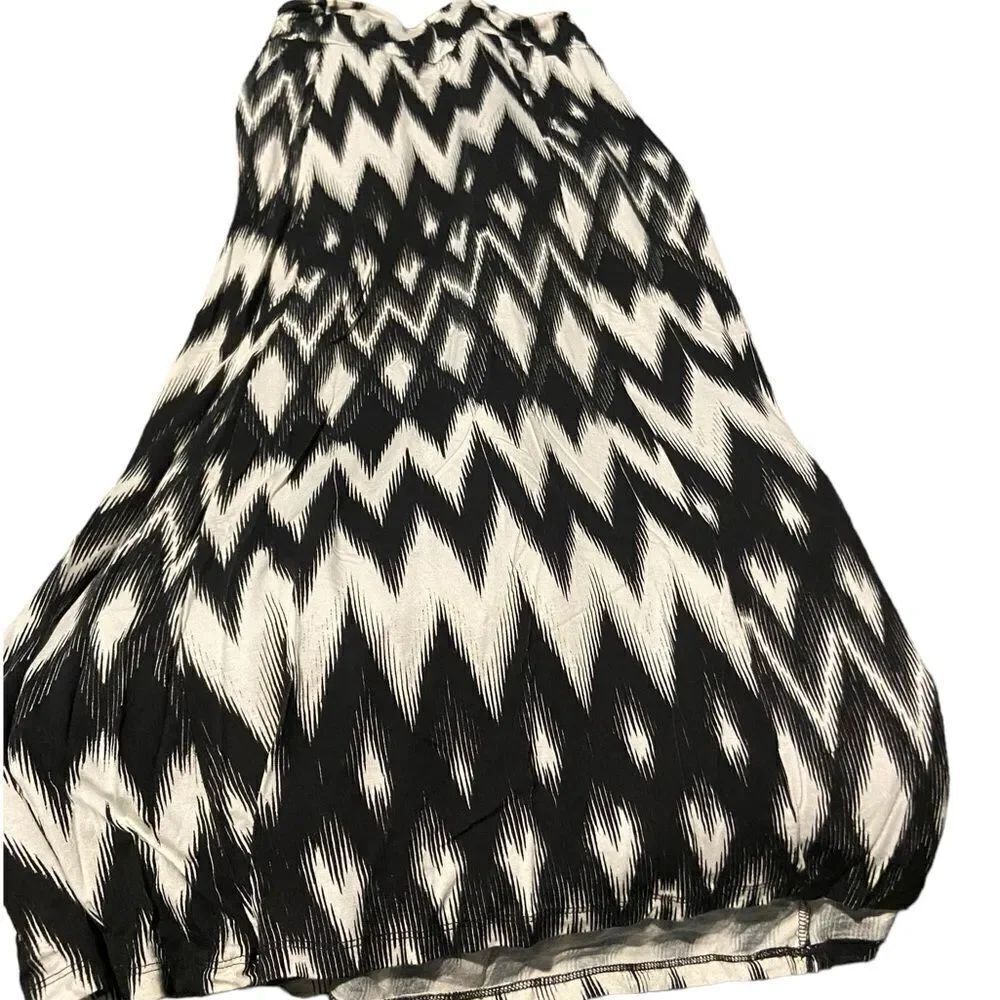 A Byer size large skirt like new condition see pics